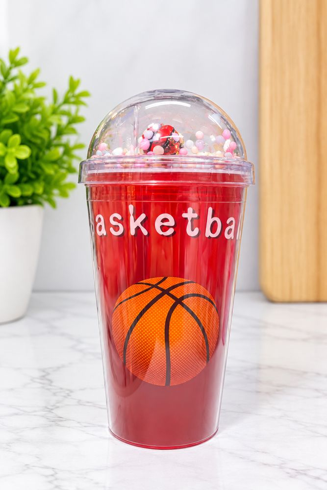 Vaso deportivo de baloncesto con tapa domo