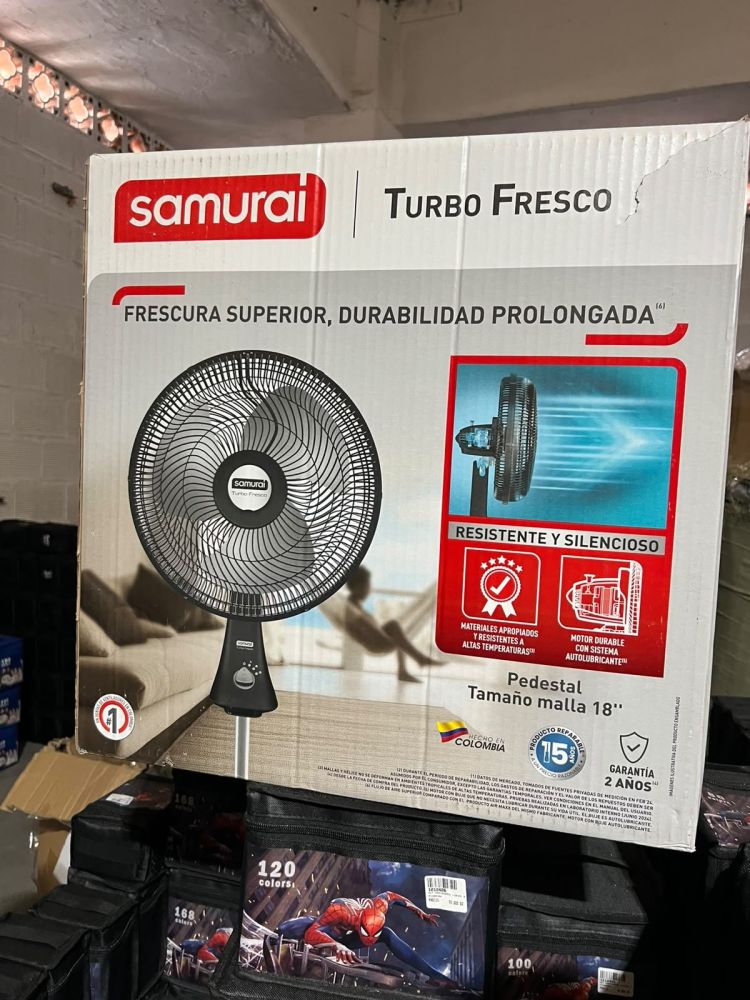 Ventilador de pedestal Samurai Turbo Fresco 18 pulgadas