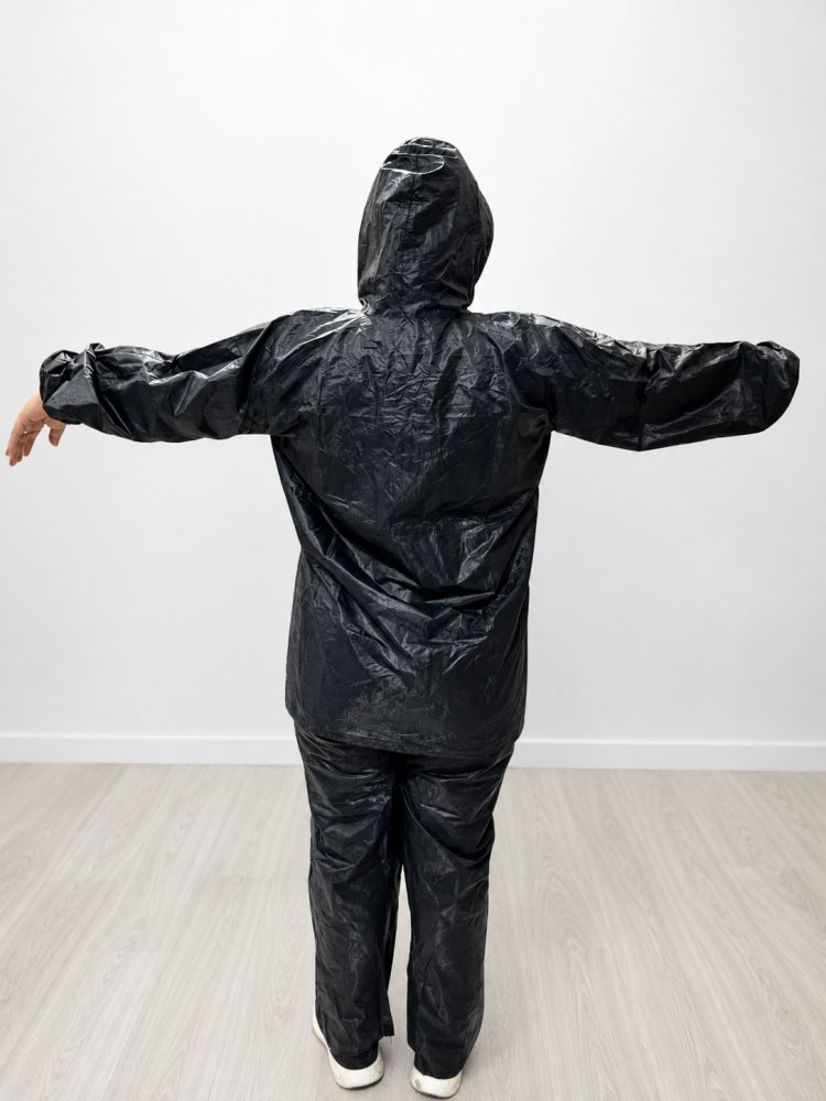 Traje impermeable de lluvia negro -668