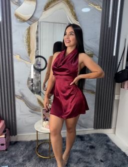 Vestido Corto Color Vino Satin